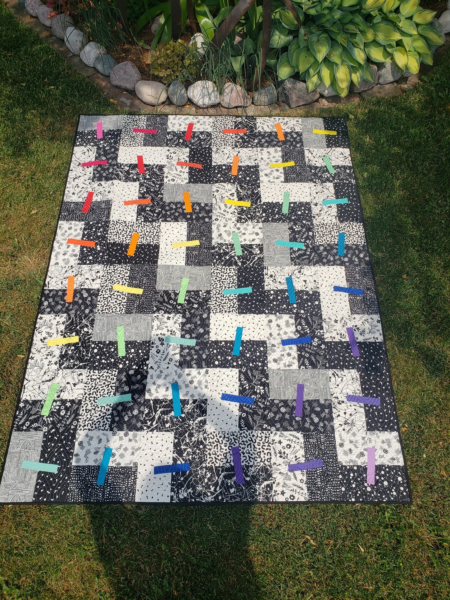 GE Designs Nikki 10" Square Quilt Pattern 233 — 6 Size Options, Geometric Stacker Quilt