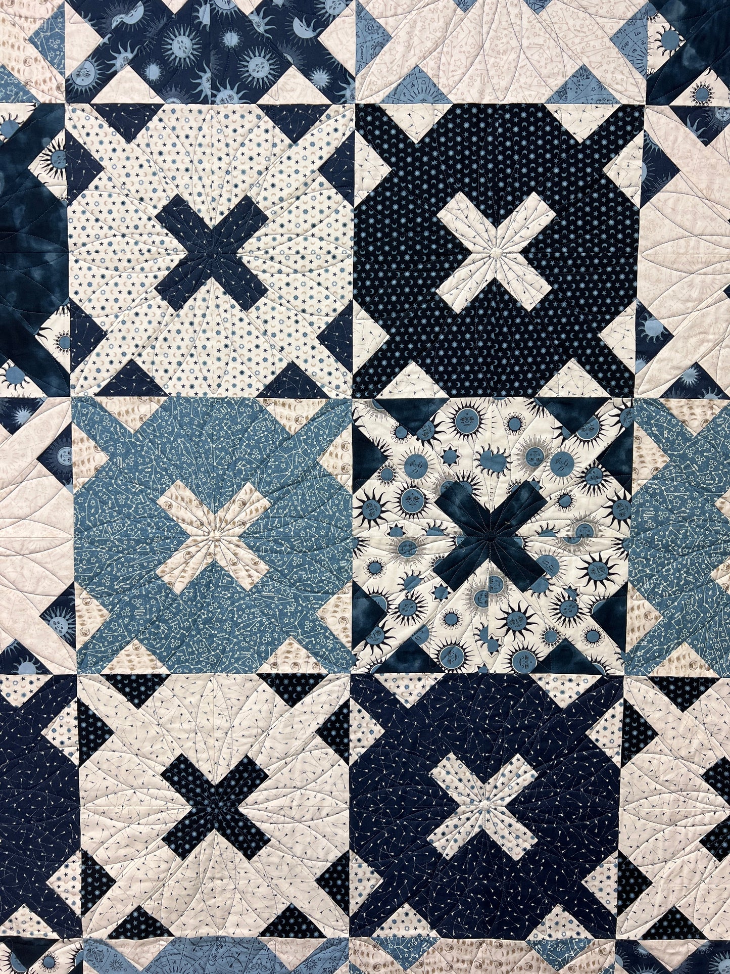 GE Designs Aria Fat Quarter Quilt Pattern 239 — Optical Curve Illusion Quilt, Multiple Sizes