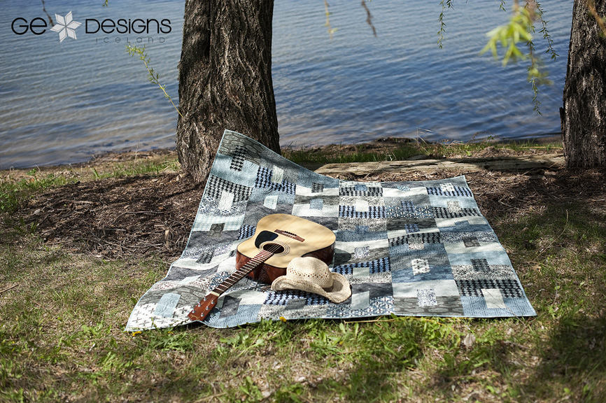 GE Designs Teen Spirit Fat Quarter Quilt Pattern 187 — Fast Graduation Gift Quilt, Dorm Room